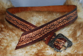 ceinture chocolat et motif arbre