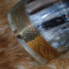 grande corne gravée